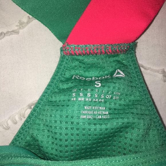 Reebok workout tank *S* - Picture 3 of 3